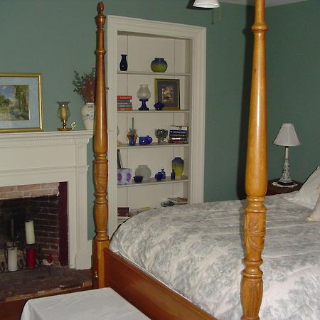 Stephen Clay Homestead Bed And Breakfast Candia Bilik gambar