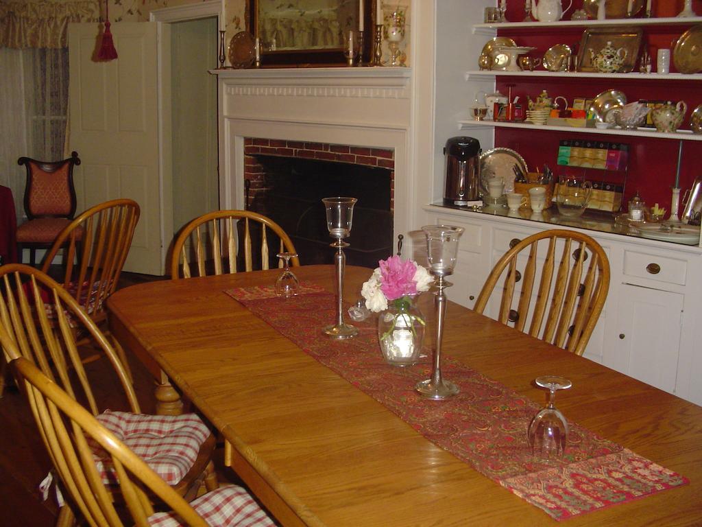 Stephen Clay Homestead Bed And Breakfast Candia Bilik gambar